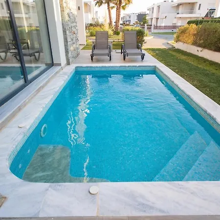 Thalassa Prive M11 Luxury Maisonette Villa Ofrínio