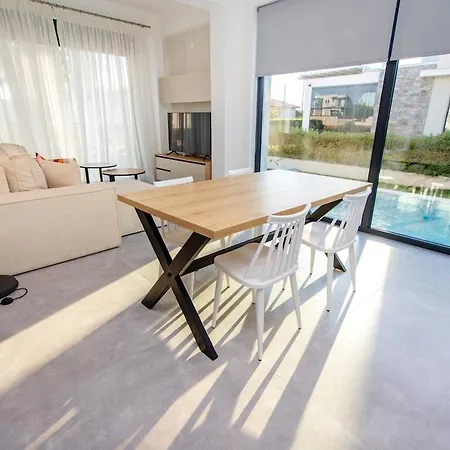 Thalassa Prive M11 Luxury Maisonette Villa